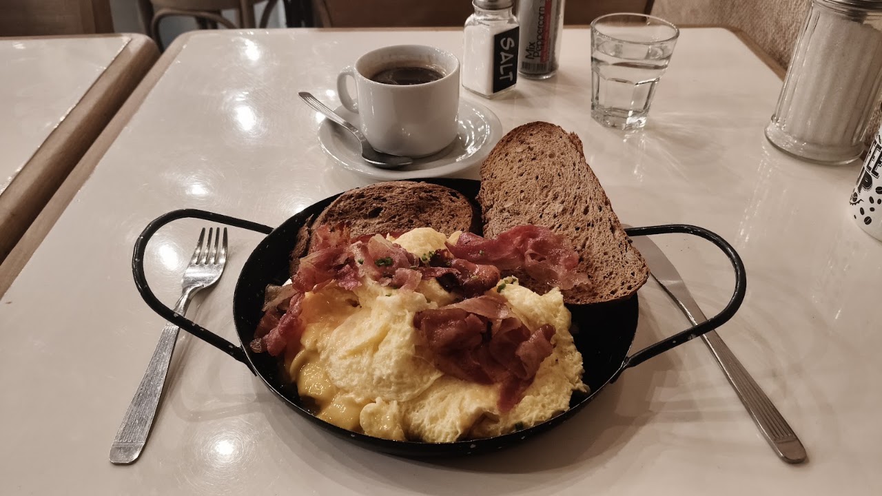 Breakfast landscape